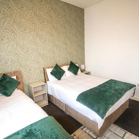 מנצ'סטר Ideal For Groups - 2 Bedroom Apartment - Free Parking, Transit Links, Close To Stadiums מראה חיצוני תמונה