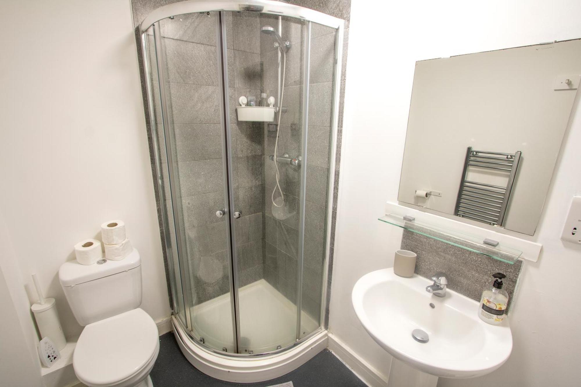 מנצ'סטר Ideal For Groups - 2 Bedroom Apartment - Free Parking, Transit Links, Close To Stadiums מראה חיצוני תמונה