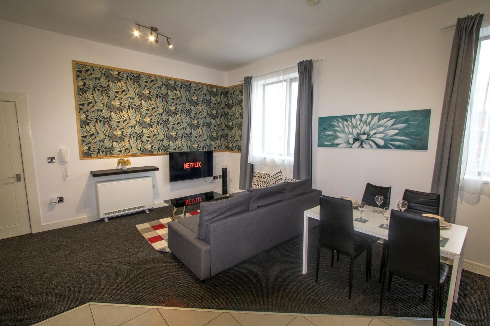 מנצ'סטר Ideal For Groups - 2 Bedroom Apartment - Free Parking, Transit Links, Close To Stadiums מראה חיצוני תמונה