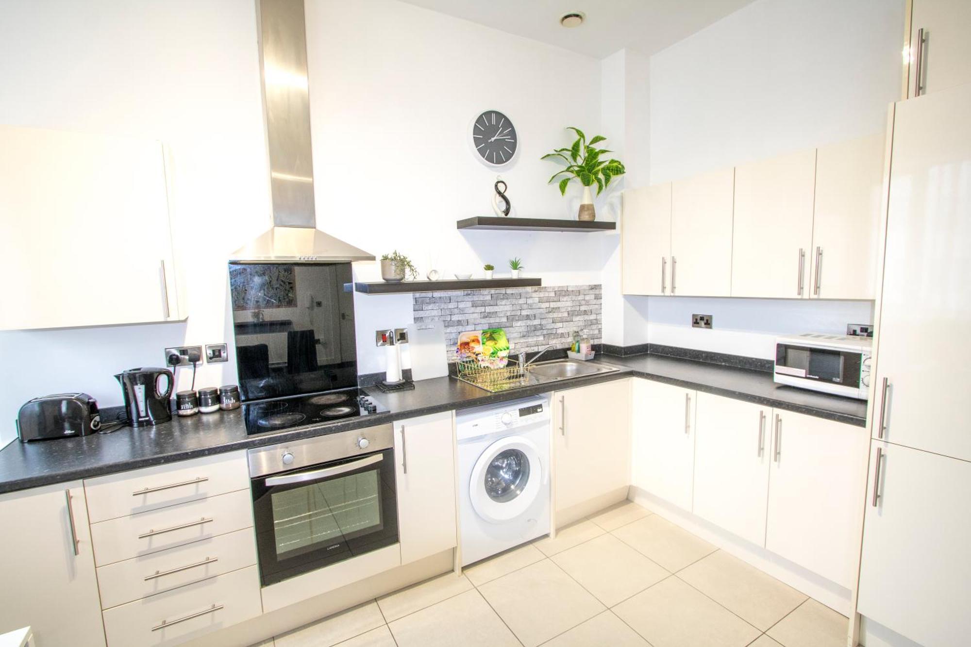 מנצ'סטר Ideal For Groups - 2 Bedroom Apartment - Free Parking, Transit Links, Close To Stadiums מראה חיצוני תמונה