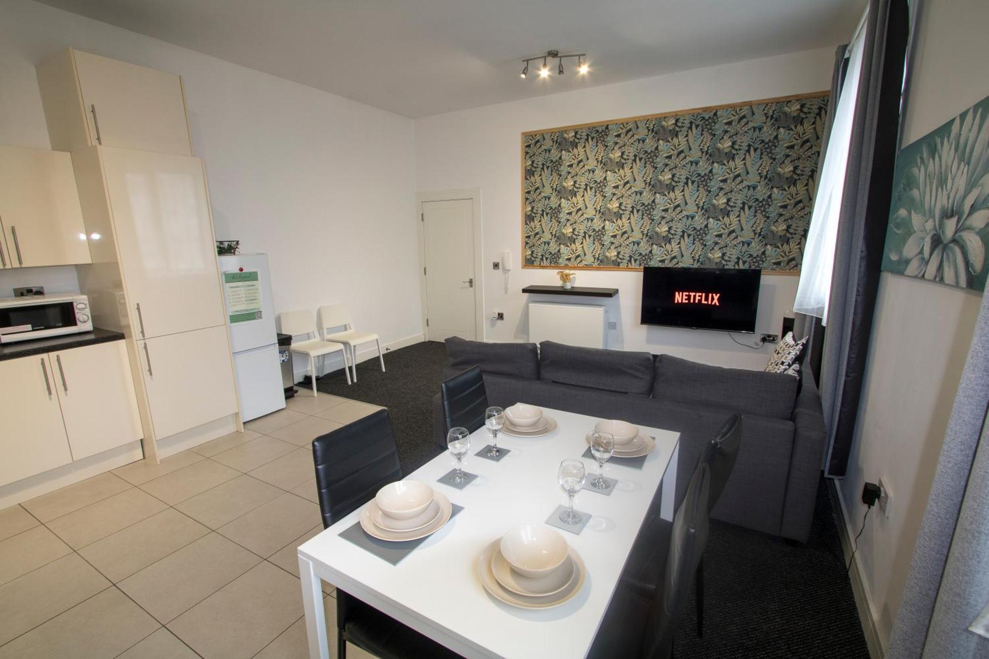 מנצ'סטר Ideal For Groups - 2 Bedroom Apartment - Free Parking, Transit Links, Close To Stadiums מראה חיצוני תמונה